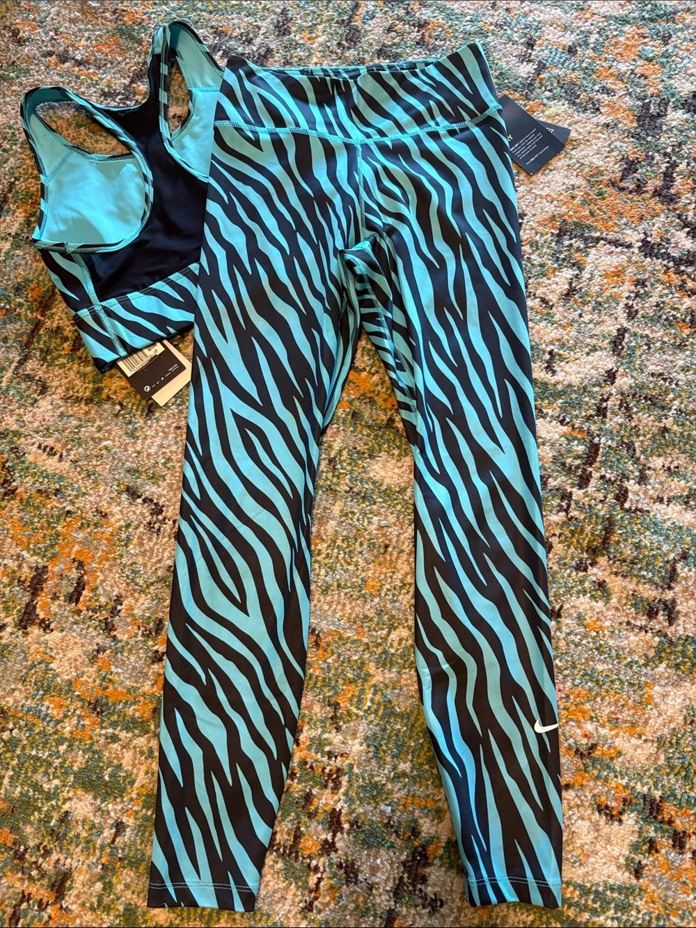 💎RARE SET💎🆕Nike One Icon Clash Zebra Print Sports Bra And Leggings, Size S & M